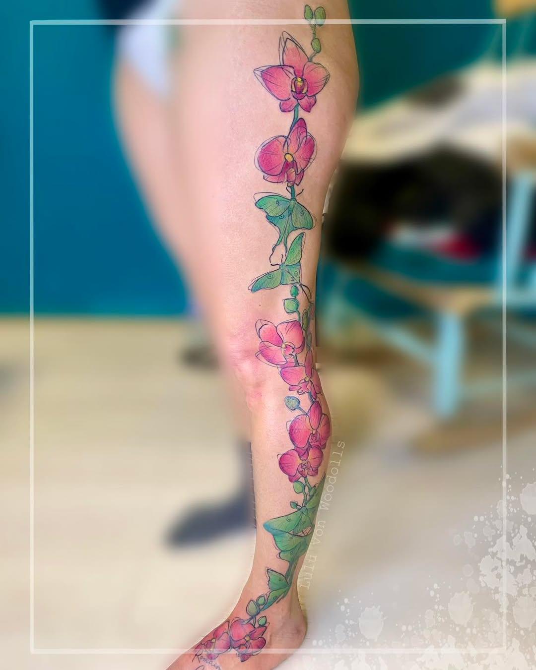 Tatouage orchidée et papillon aquarelle floral — woodollscreation