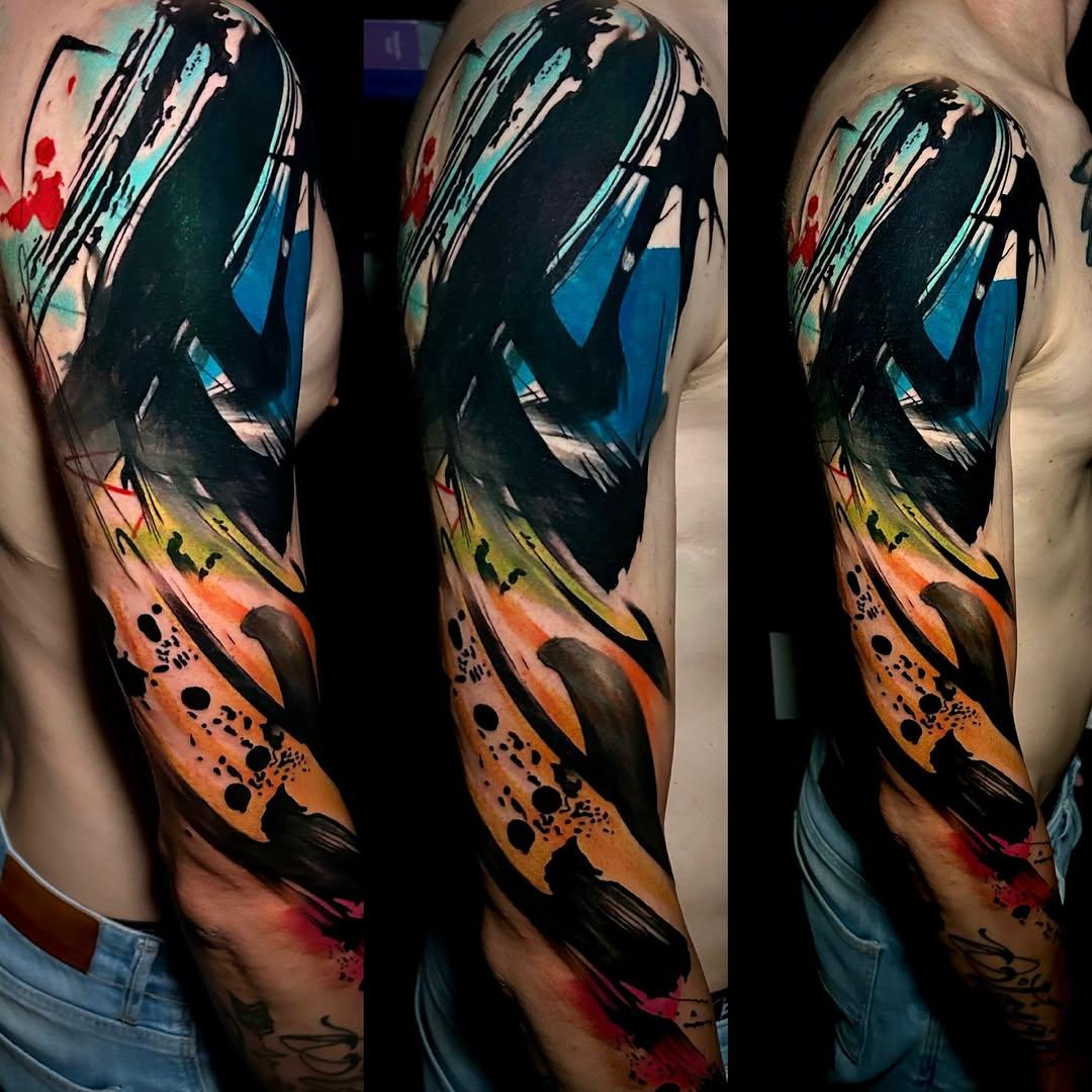 Tatouage abstrait aquarelle couleur — carolineleguetattoo