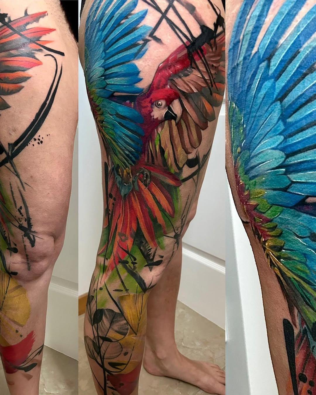 Tatouage perroquets aquarelle couleur — carolineleguetattoo