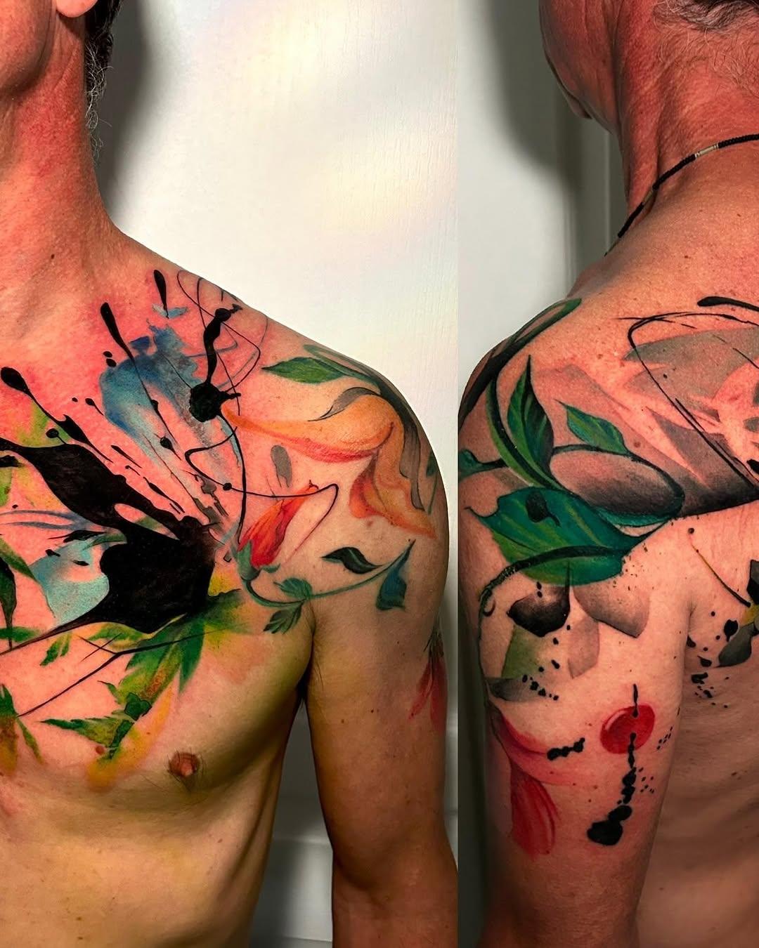 Tatouage The Wall Pink Floyd abstrait couleur — carolineleguetattoo