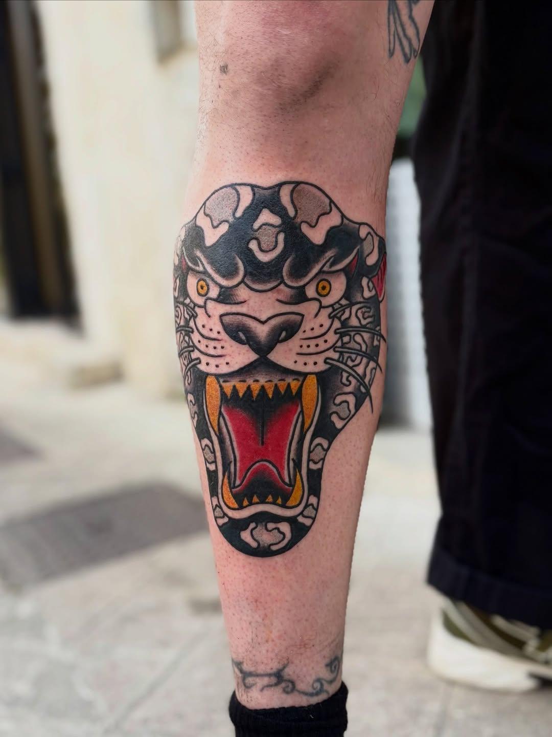 Tatouage old school traditional — korbak.tattoo