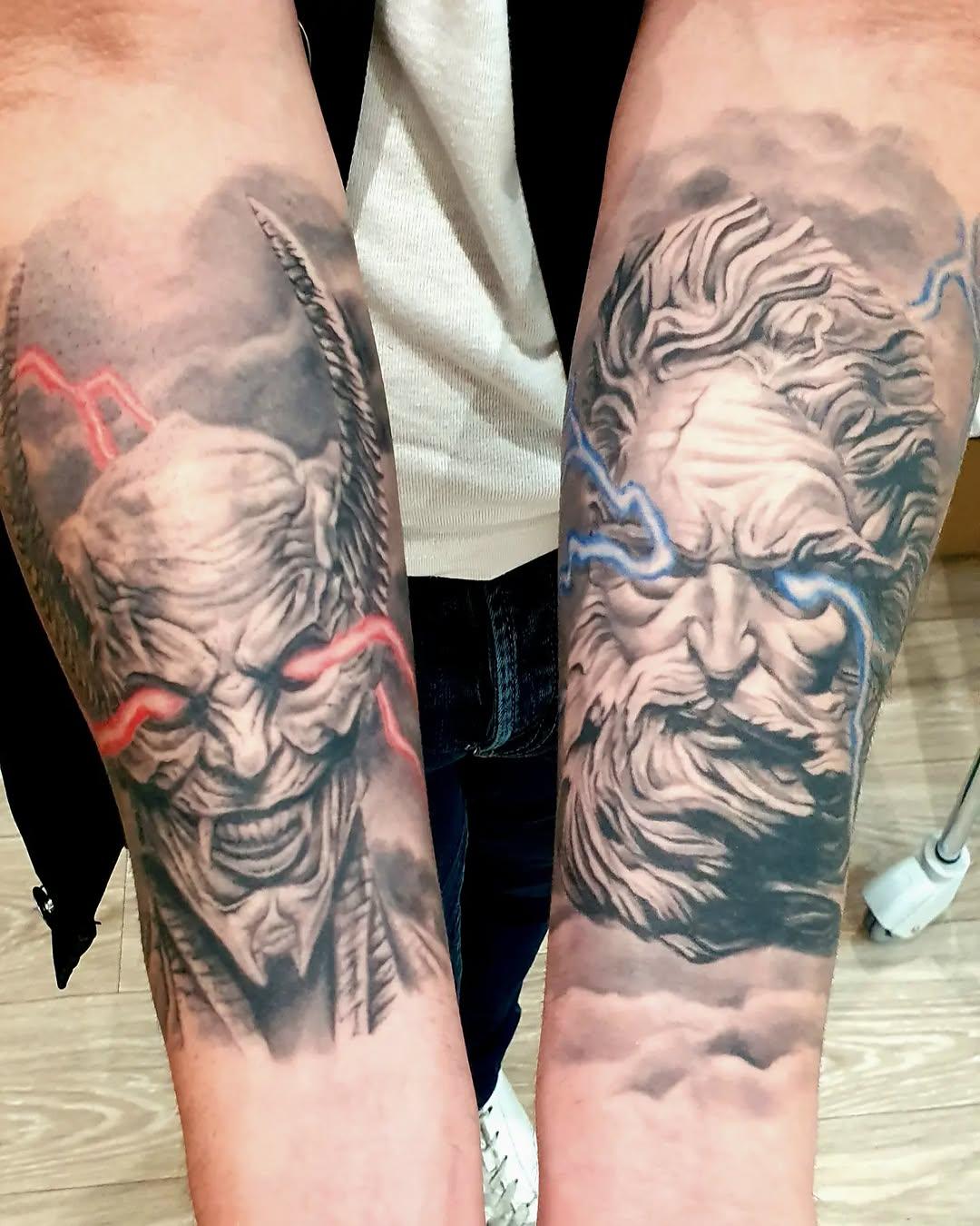 Tatouage deux démons réaliste black & grey — seb_barbu