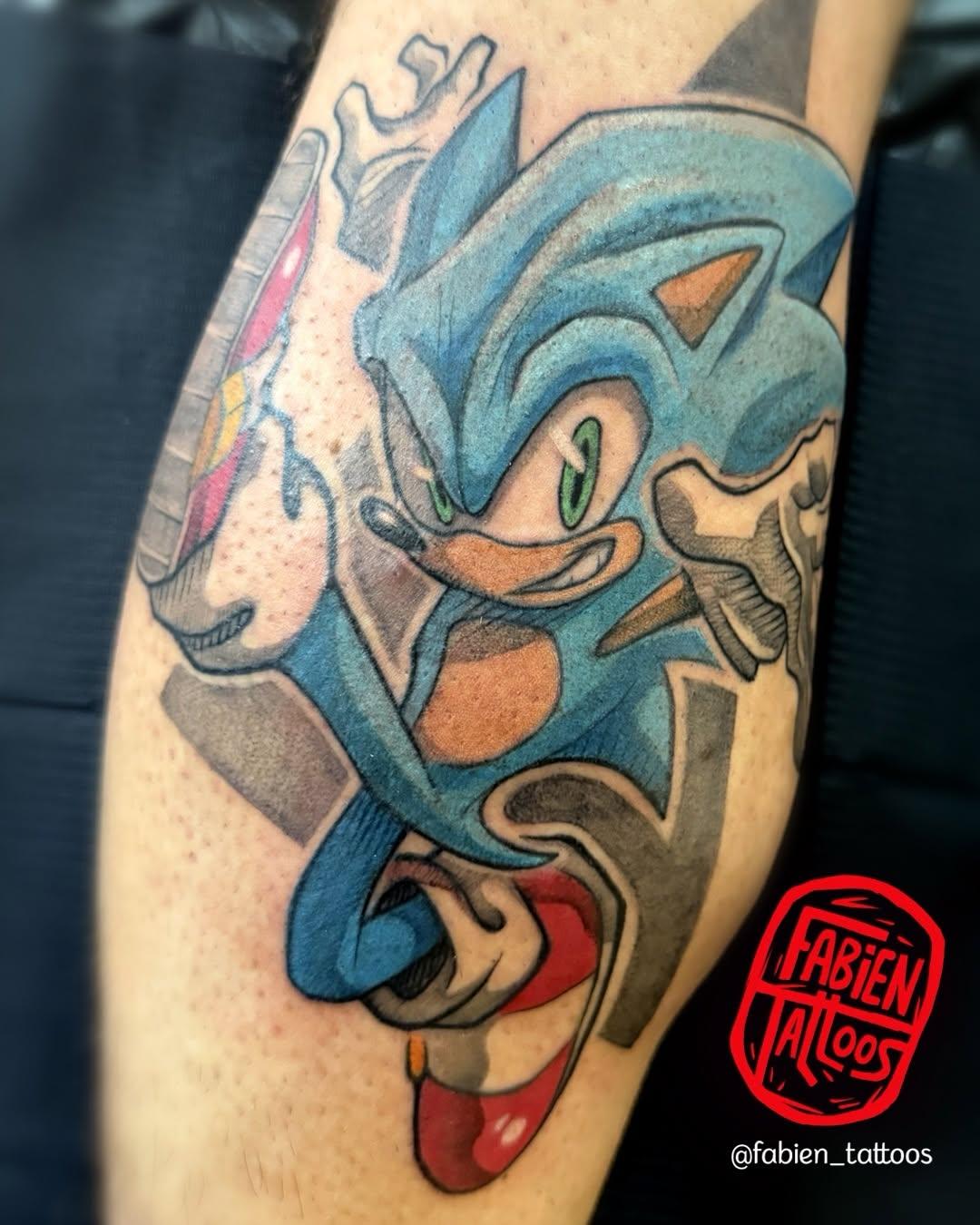 Tatouage Sonic cartoon couleur — fabien_tattoos