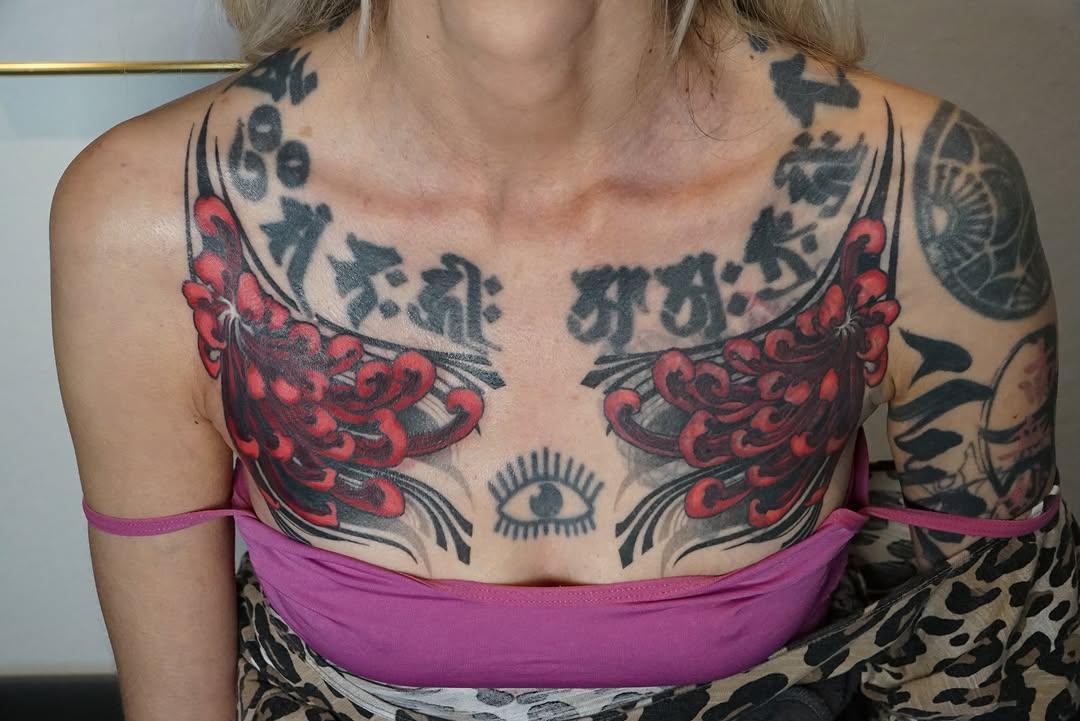 Tatouage pivoines rouges cover ornemental — particule.ttt