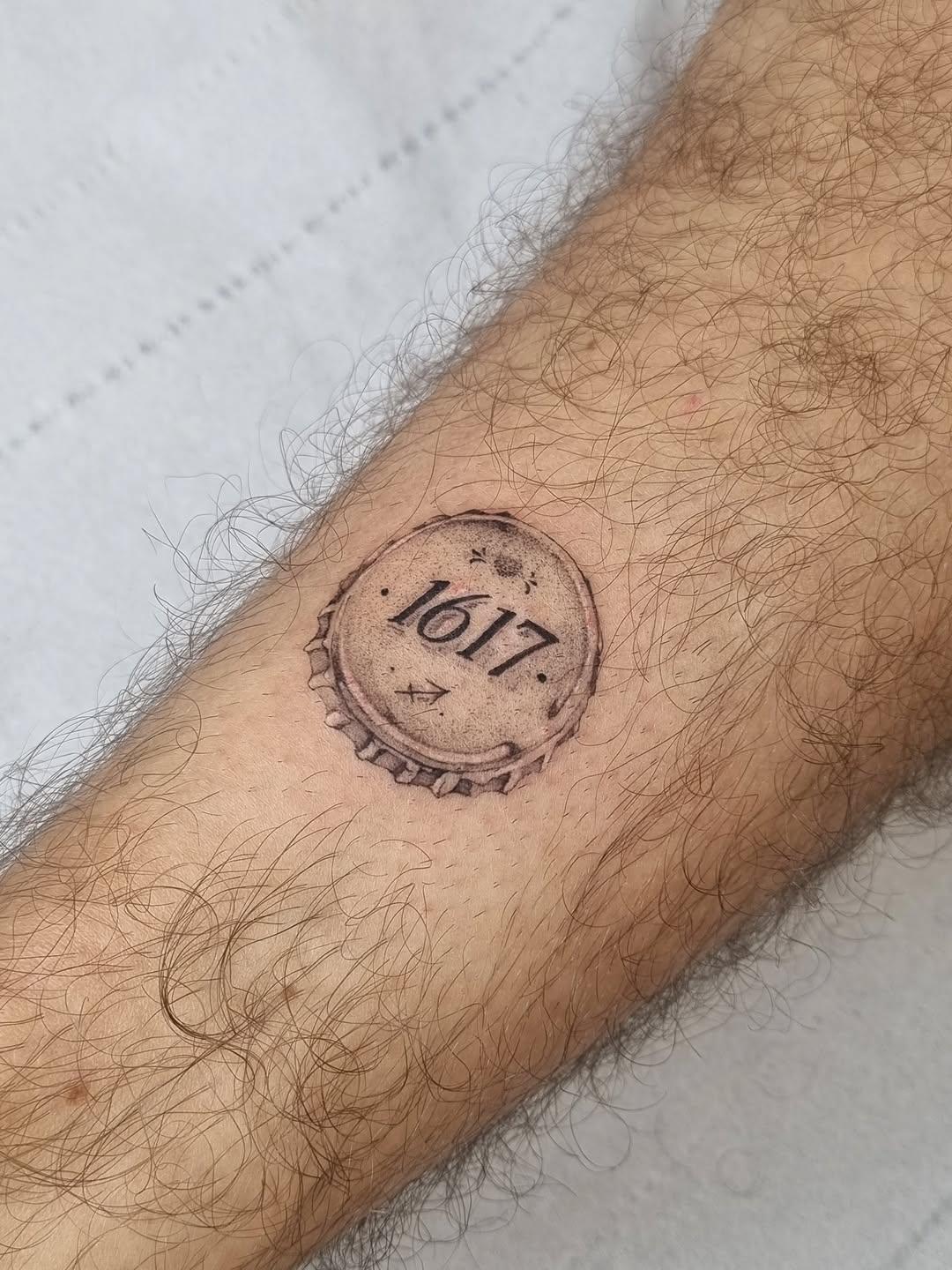Tatouage petits tatouages et date — virginie.lpc