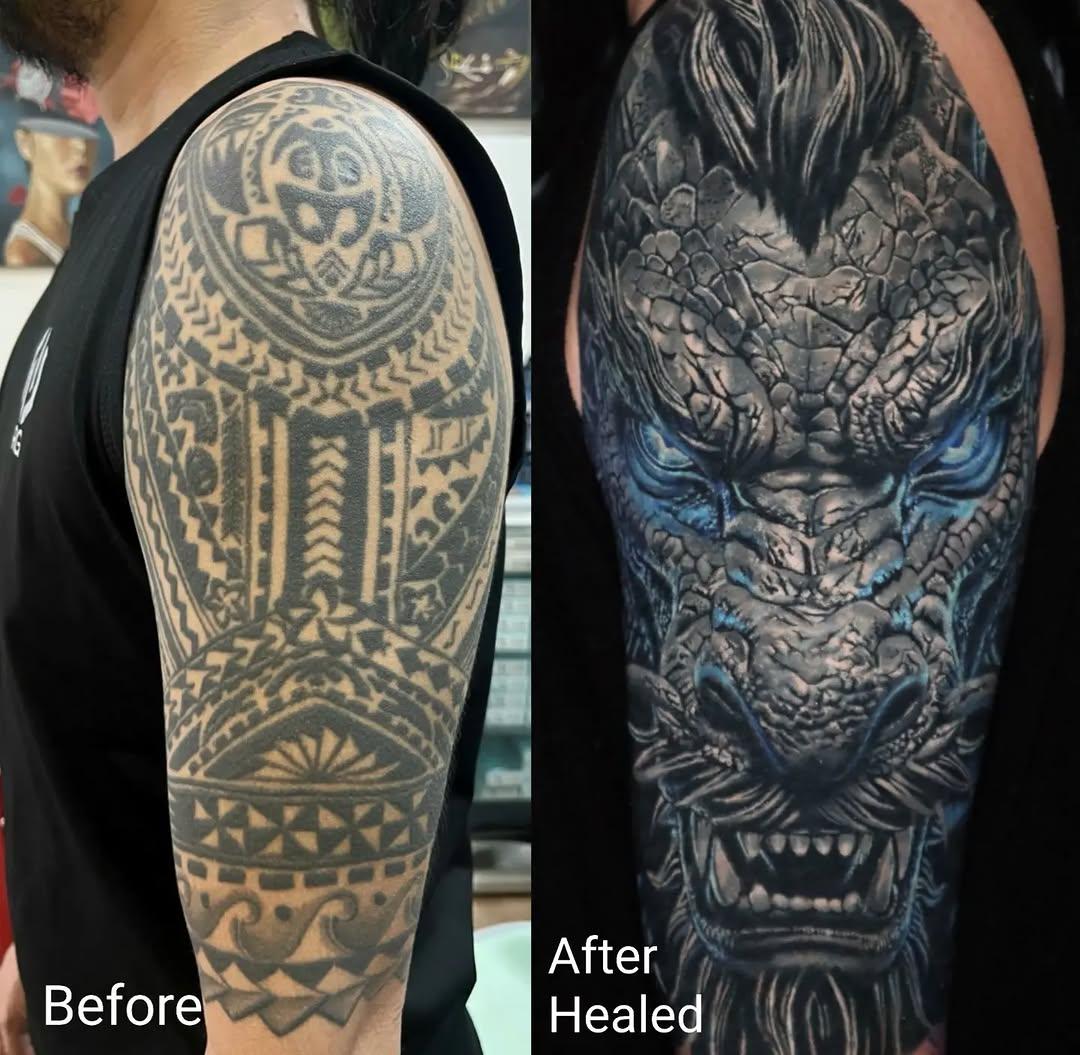 Tatouage masque démon japonais coverup — omomtattoo