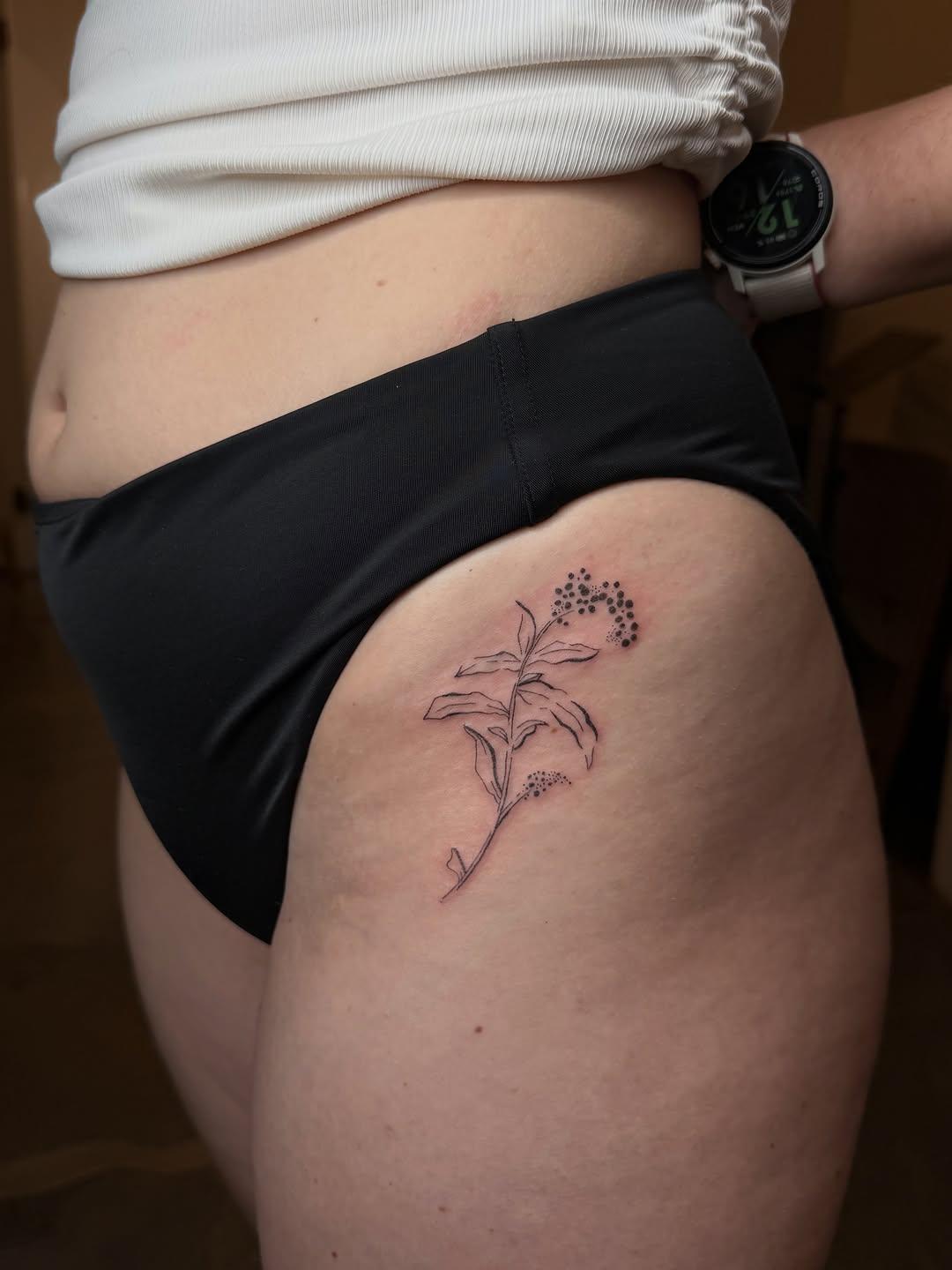 Travail de Meryl Fineline Blackwork Dots