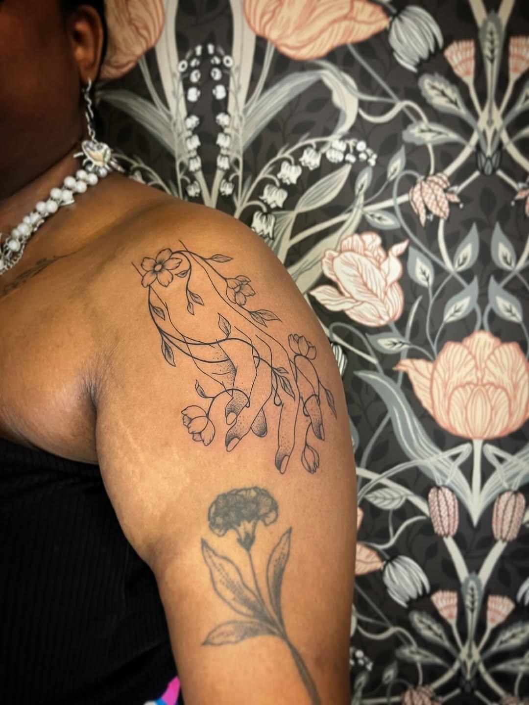 Tatouage ornemental flash — melinka_tattoo