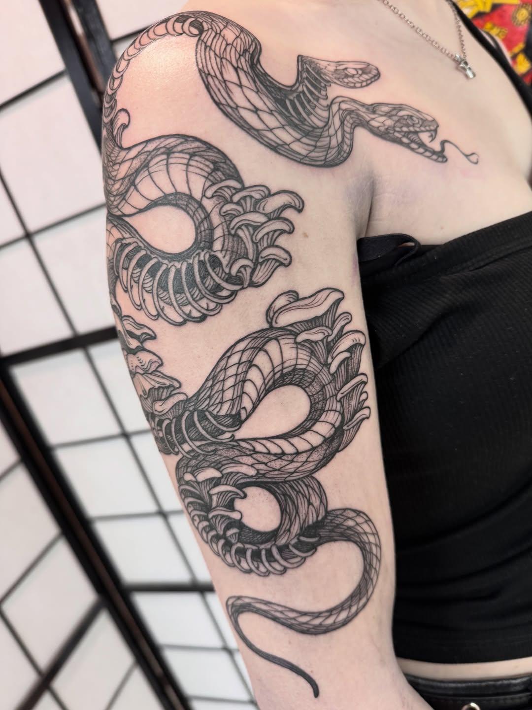 Tatouage champignon couleur — dumano.tattoo