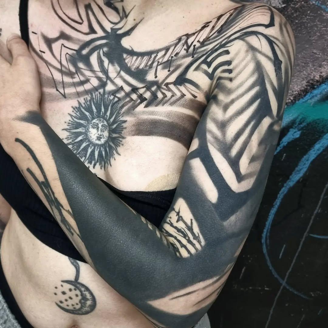 Tatouage Composition géométrique abstraite — a_.void