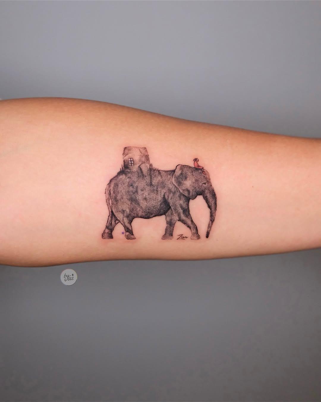 Tatouage Elephant petites figures — by_vas