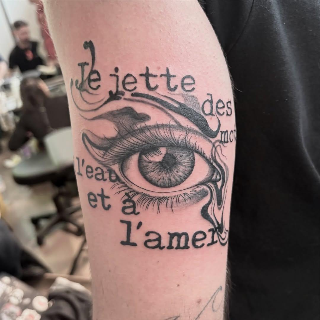 Tatouage ornemental fine line flash — lulatatouage