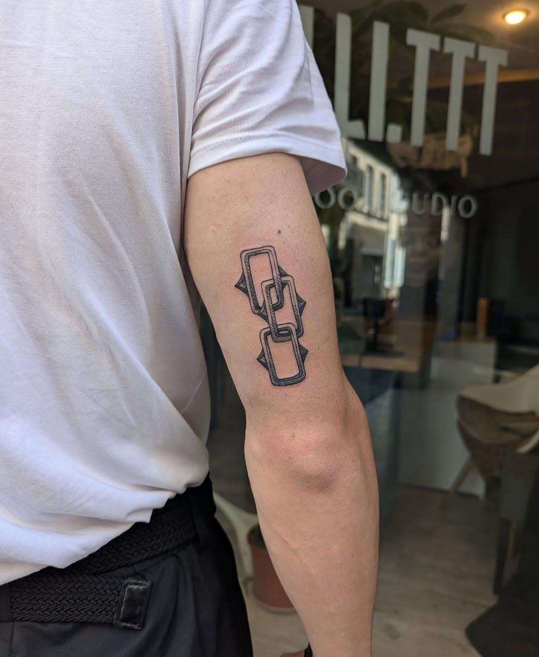 Tatouage design minimaliste — salttty__