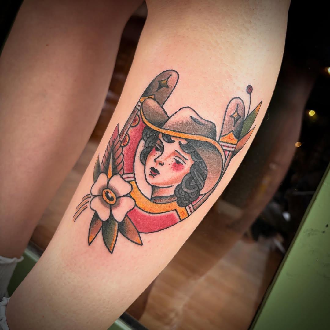 Tatouage traditionnel old school flash — nico.tattooing
