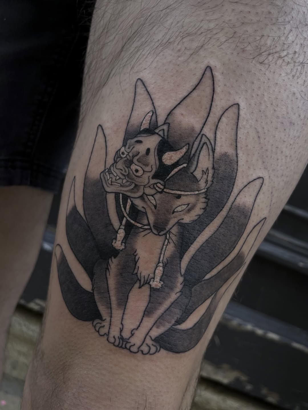 Tatouage kitsune masque hannya japonais — lil_kaeru