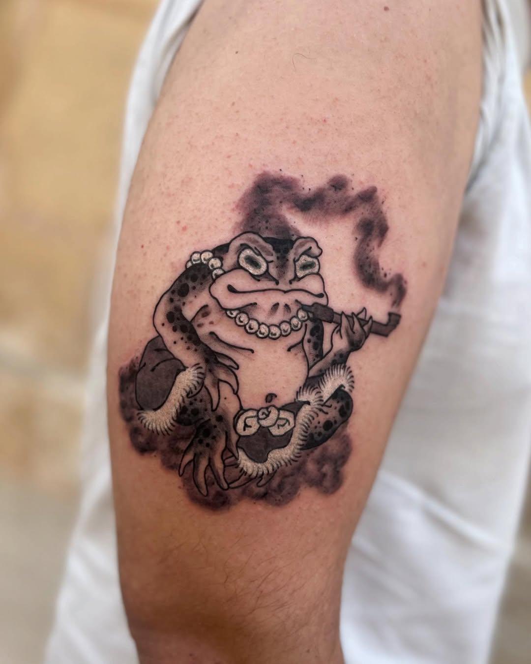 Tatouage crapaud japonais couleur — lil_kaeru
