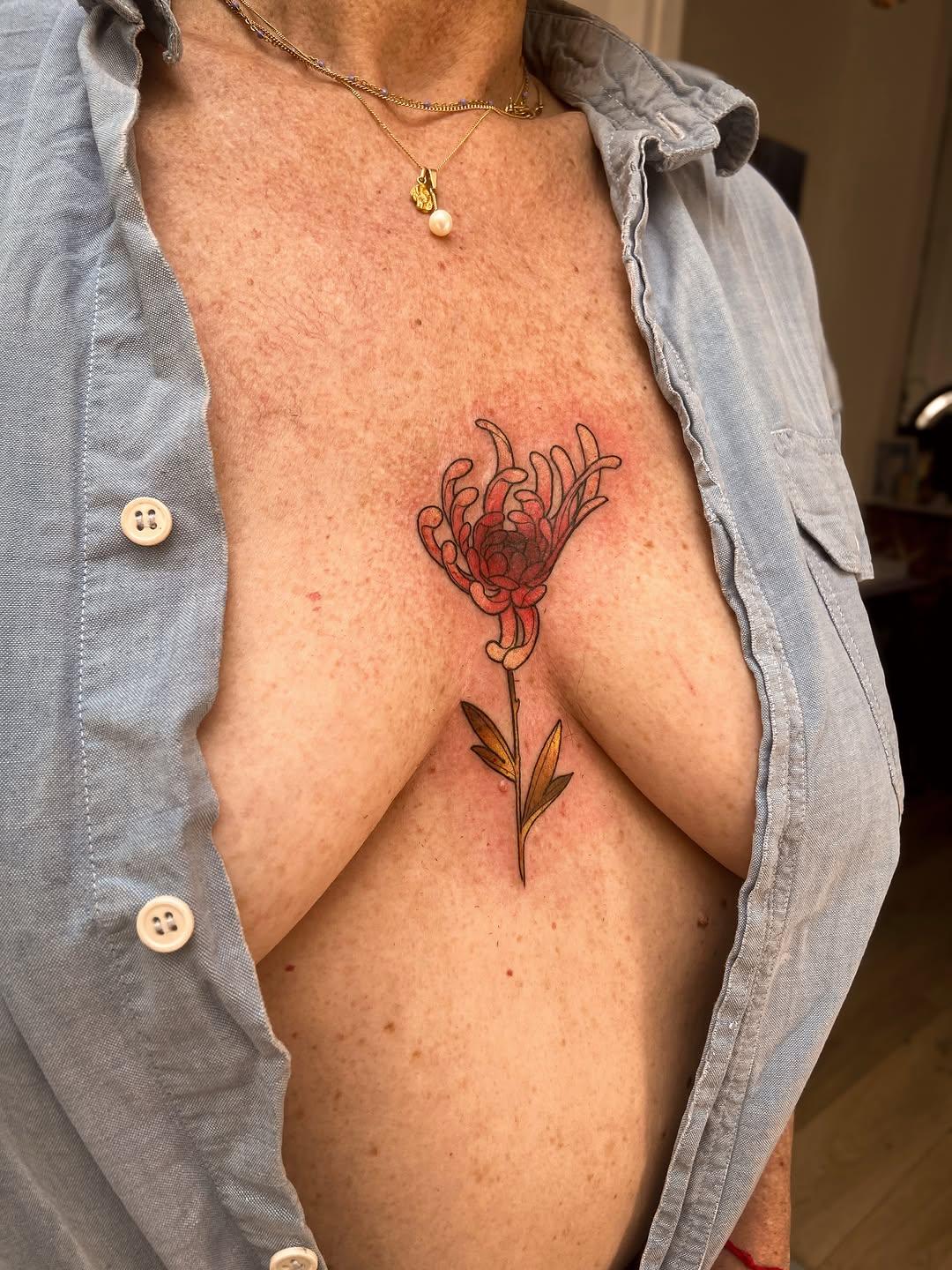 Tatouage floral couleur — madeleine_inked