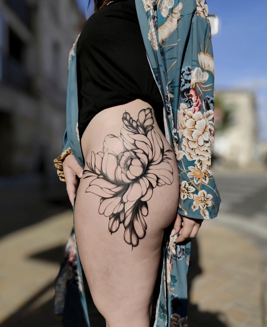 Travail de Mae Tattoo Artist