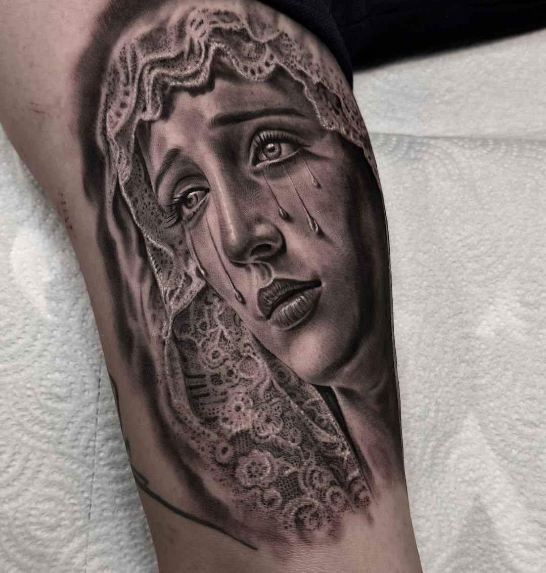Tatouage portrait visage lace dentelle — ilyasargin