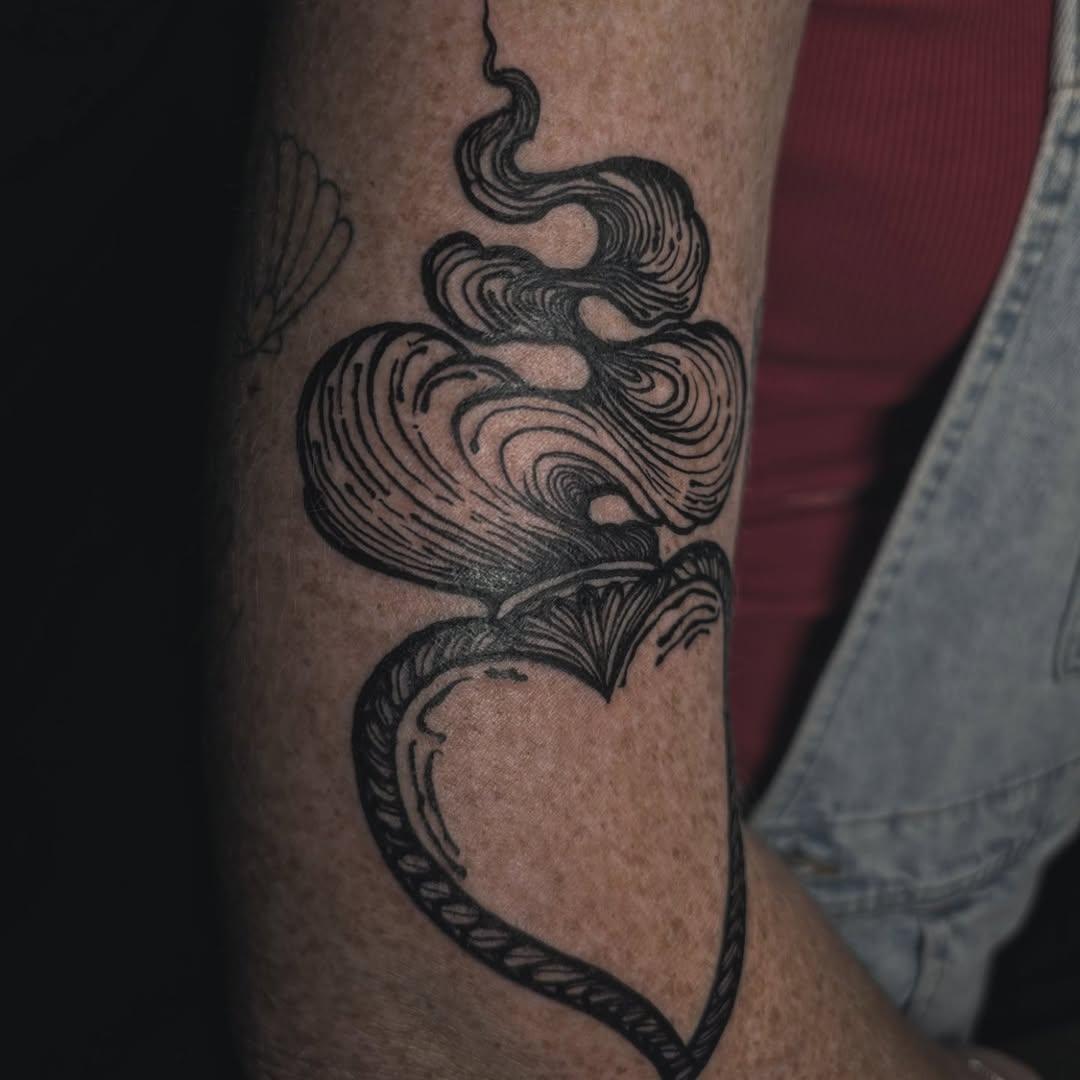 Flash adopté blackwork — gaura_ttt