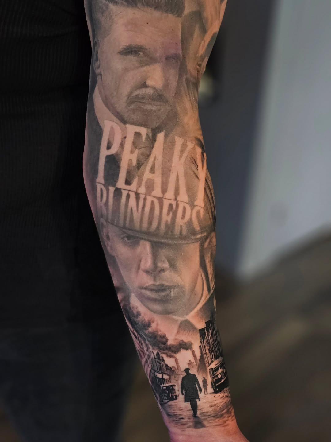 Tatouage portrait homme Peaky Blinders avant-bras — gorestyles