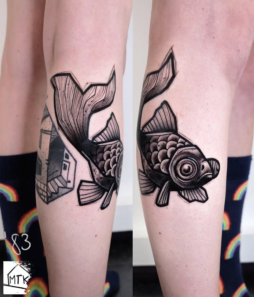 Tatouage Poissons télescopes jambes — 4_20_3