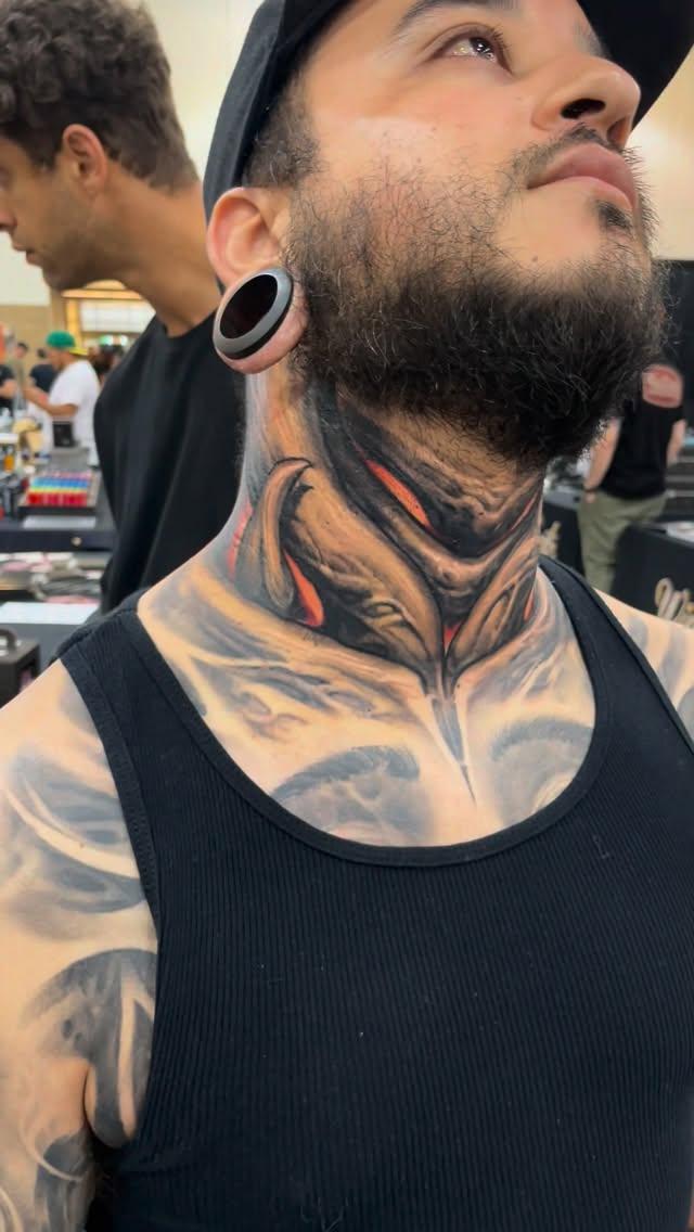 Tatouage Tatouages cou — boyetattoo