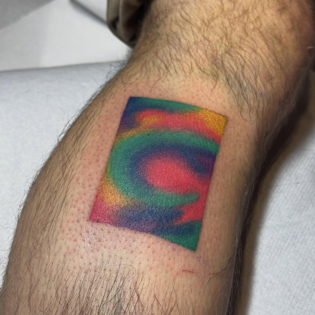 Tatouage dégradé arc-en-ciel — salucafarte