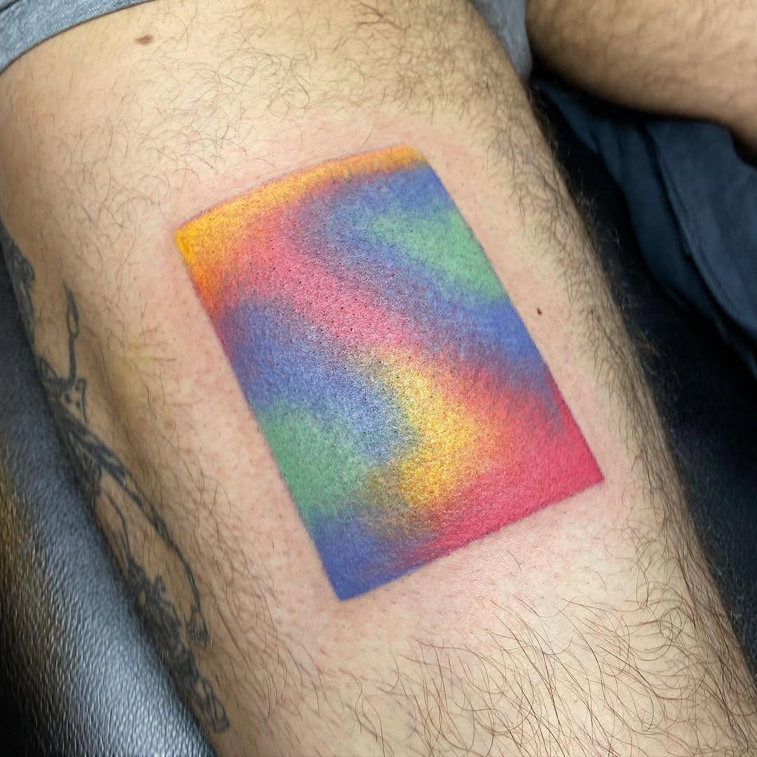 Tatouage dégradé arc-en-ciel — salucafarte