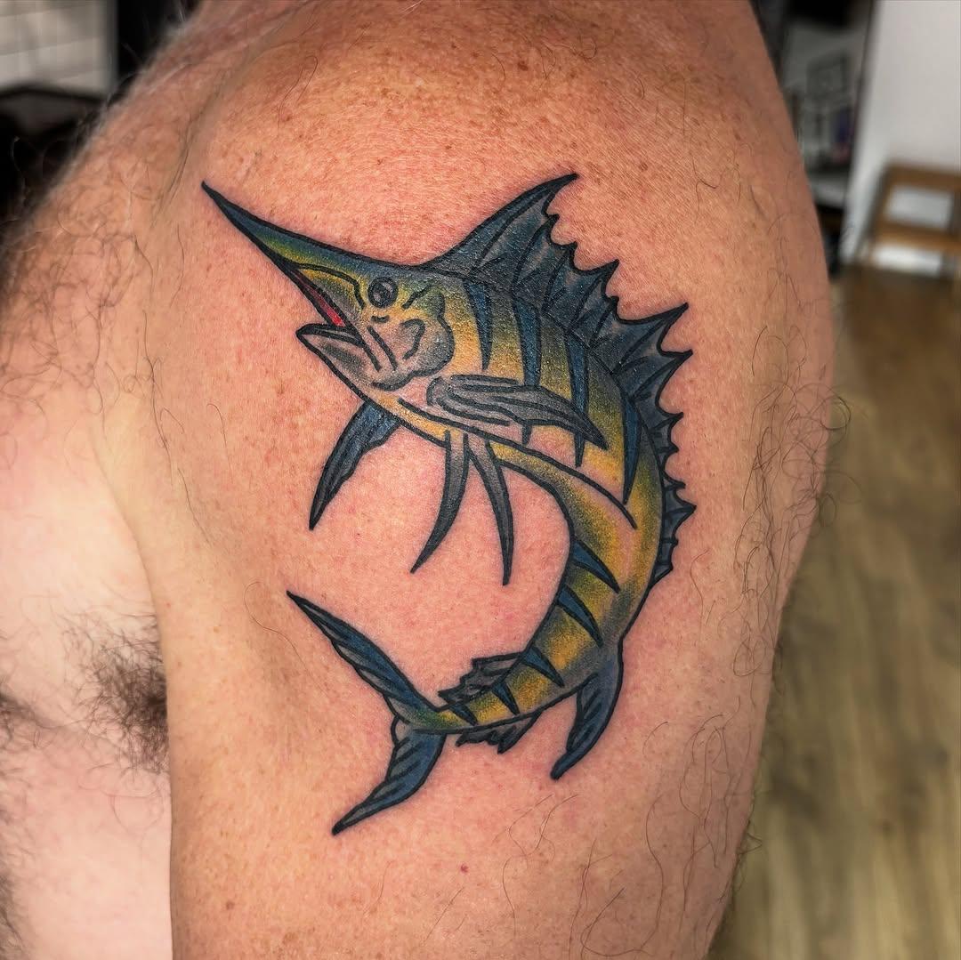 Tatouage espadon coloré — salucafarte