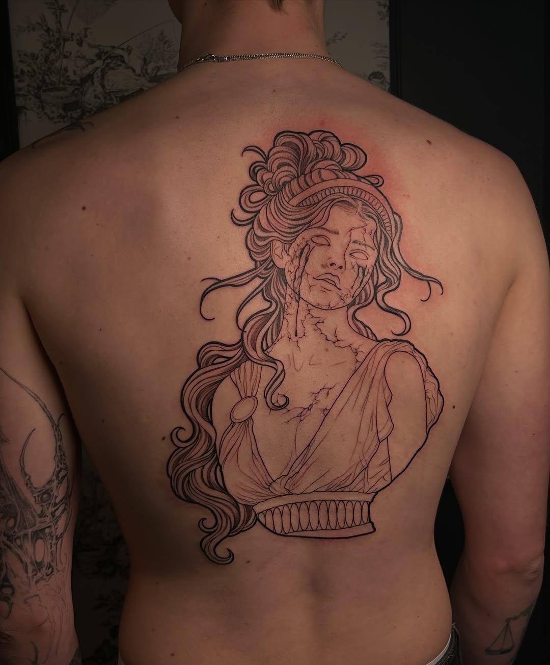 Pièce en cours illustrative — josy.tattoo