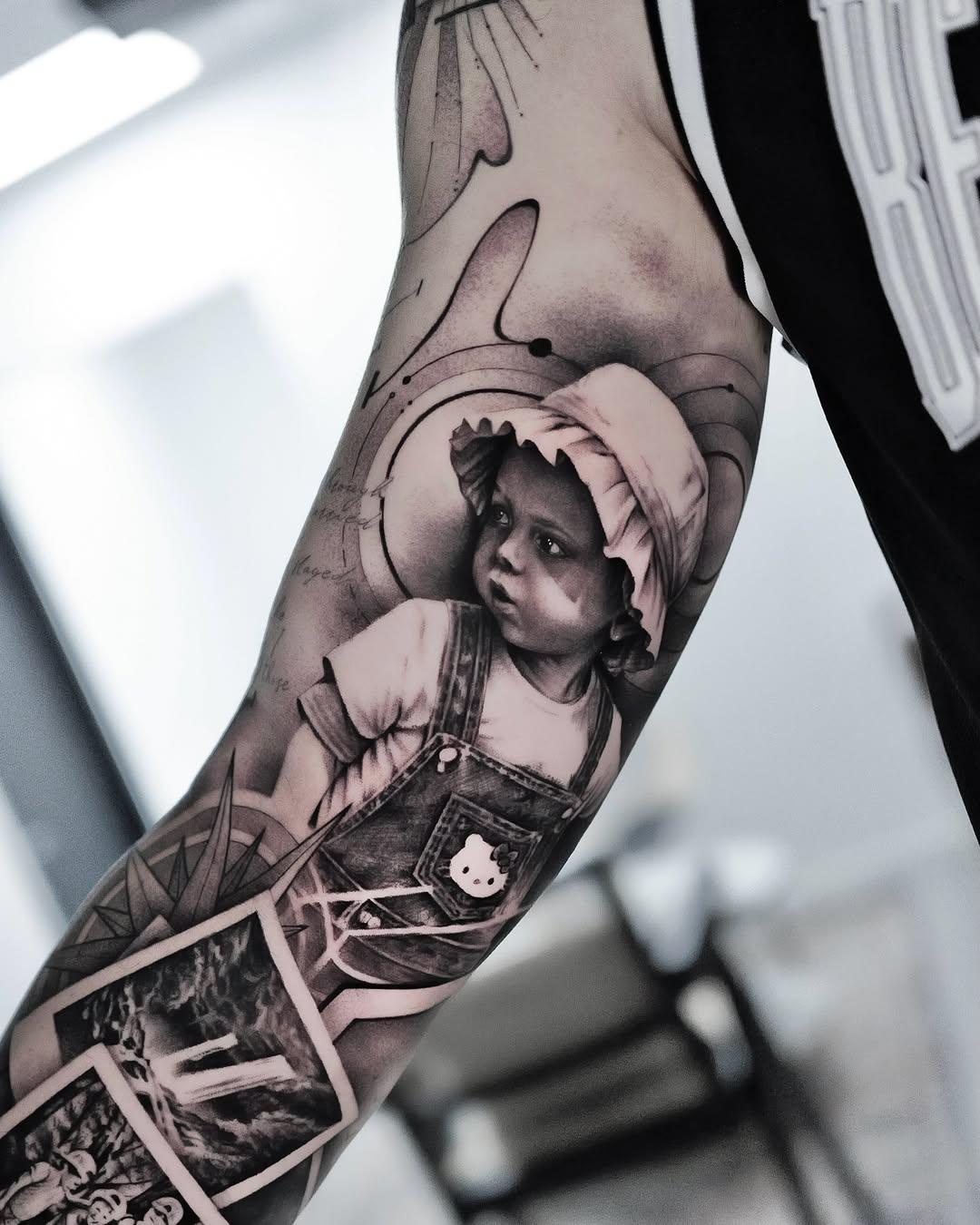 Tatouage portrait enfant réaliste — tiago__dot