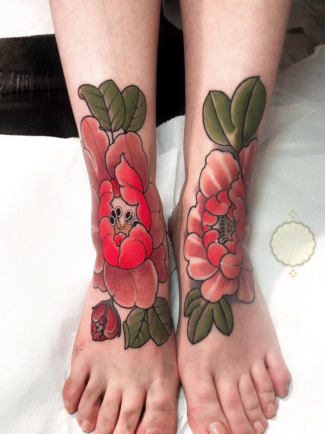 Tatouage couleur sur le pied, cicatrisé — gatouguillemard