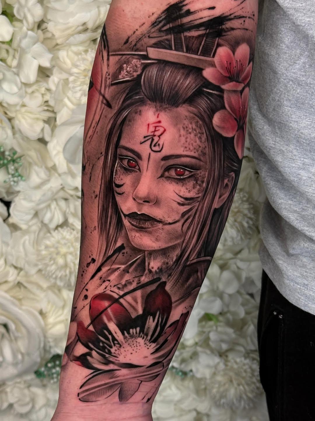Tatouage Manchette japonaise geisha cerisier torii — fabienwarner