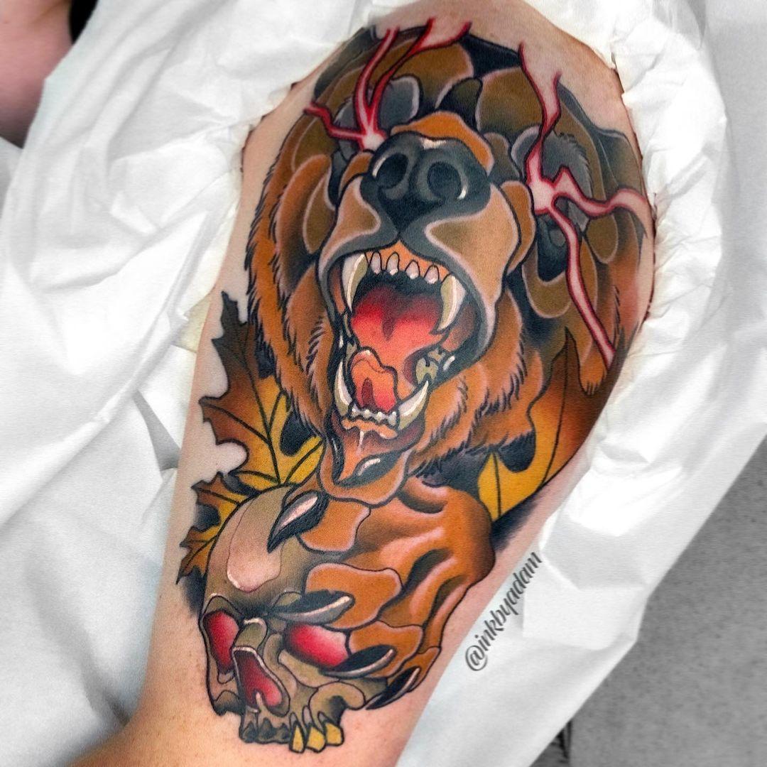 Travail de Neotraditional Tattoos