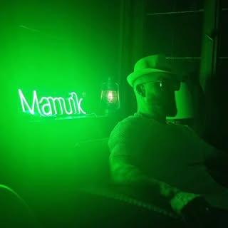 Manuik Muller Official